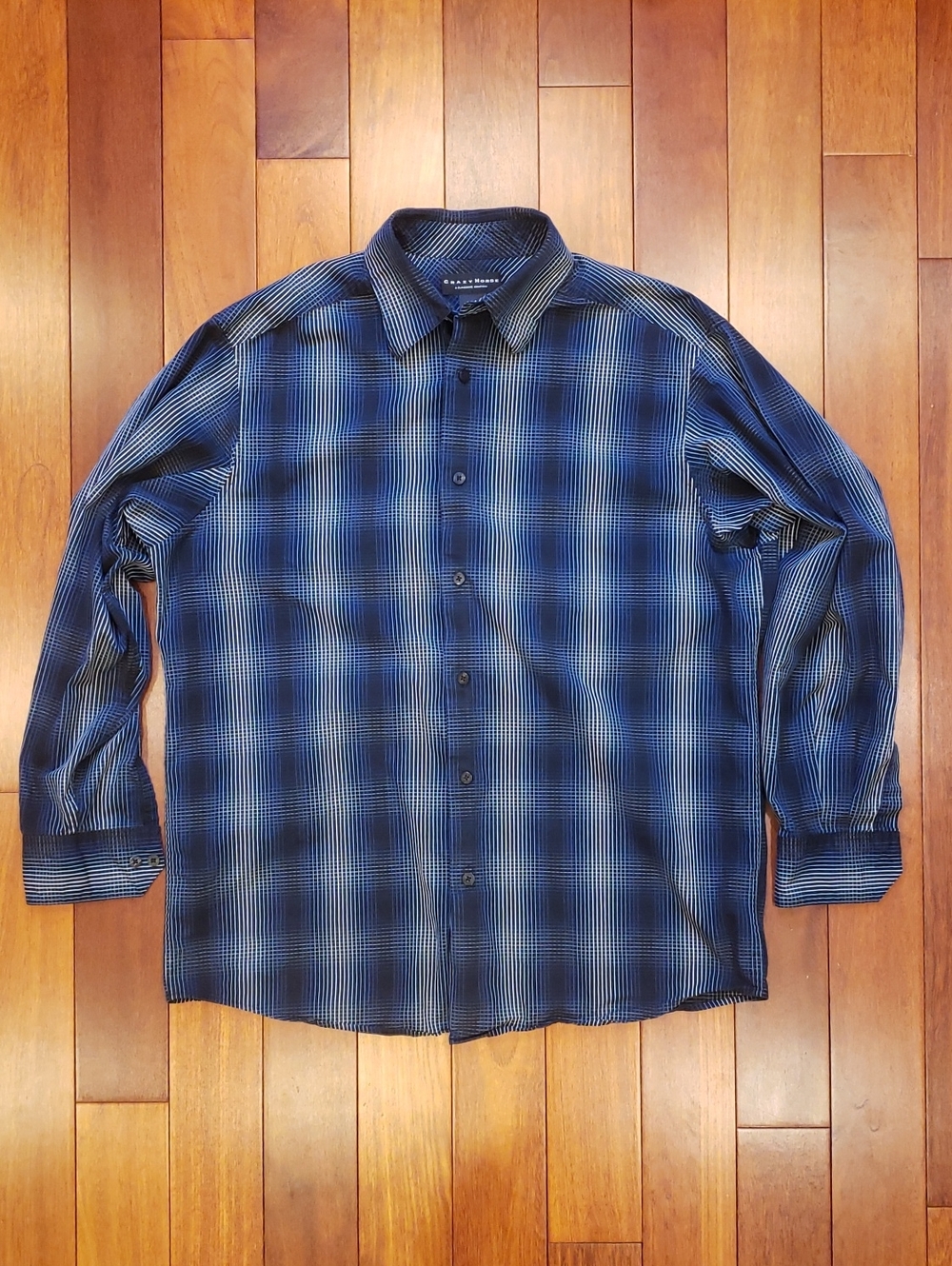 Men's Large Button Down Crazy Horse Claiborne shirt